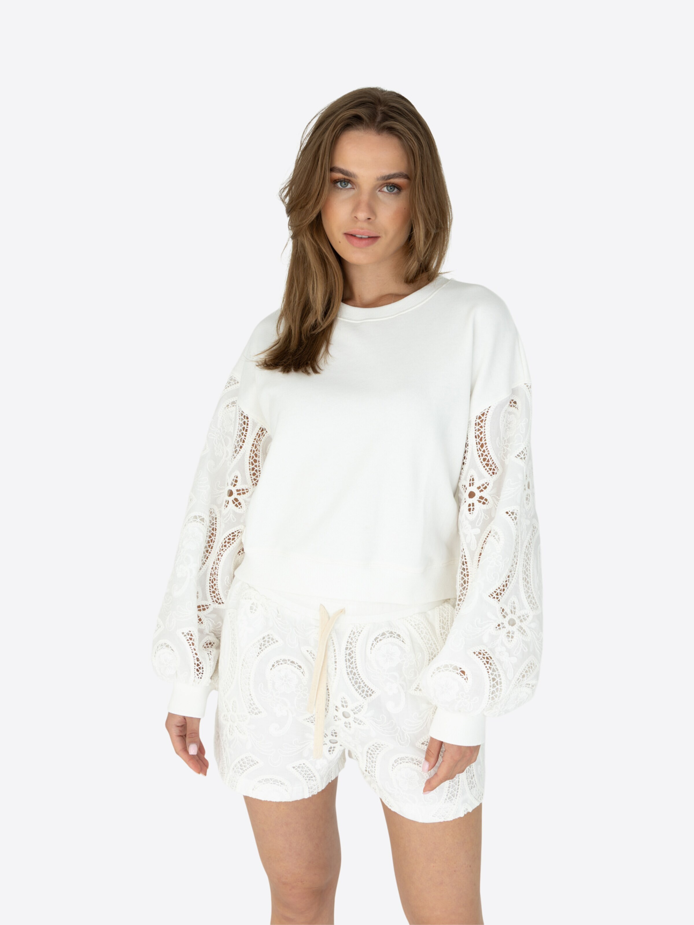 MSCW Sweatshirt 'Lacie'‌‌‌ in Weiß: Vorderseite