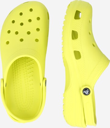 Crocs قبقاب بلون أصفر