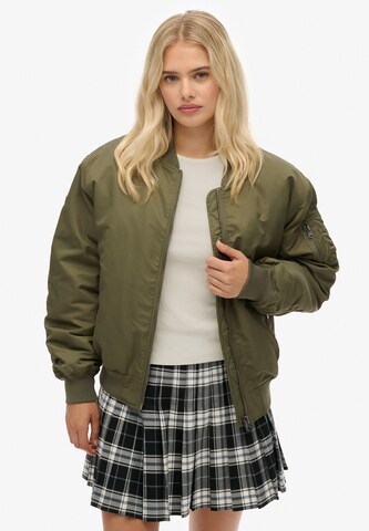 Veste mi-saison 'Ma1' Superdry en vert : devant