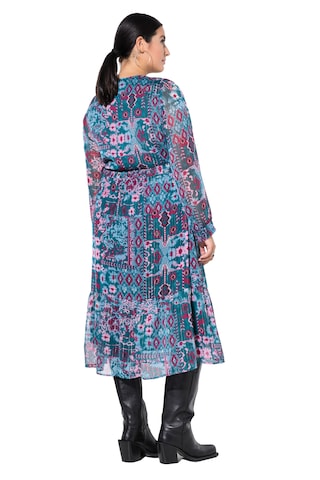 Robe Studio Untold en bleu