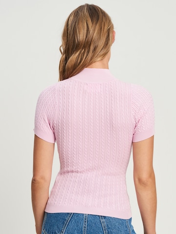 Calli T-shirt 'PREPPY' i rosa: baksida