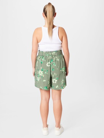 Vero Moda Curve - Regular Calças 'EASY' em verde