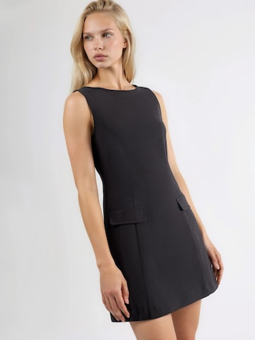 Hiccup Kleid in Schwarz