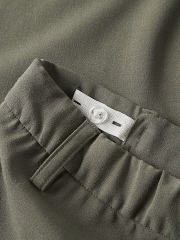 Wide leg Pantaloni di LMTD in verde