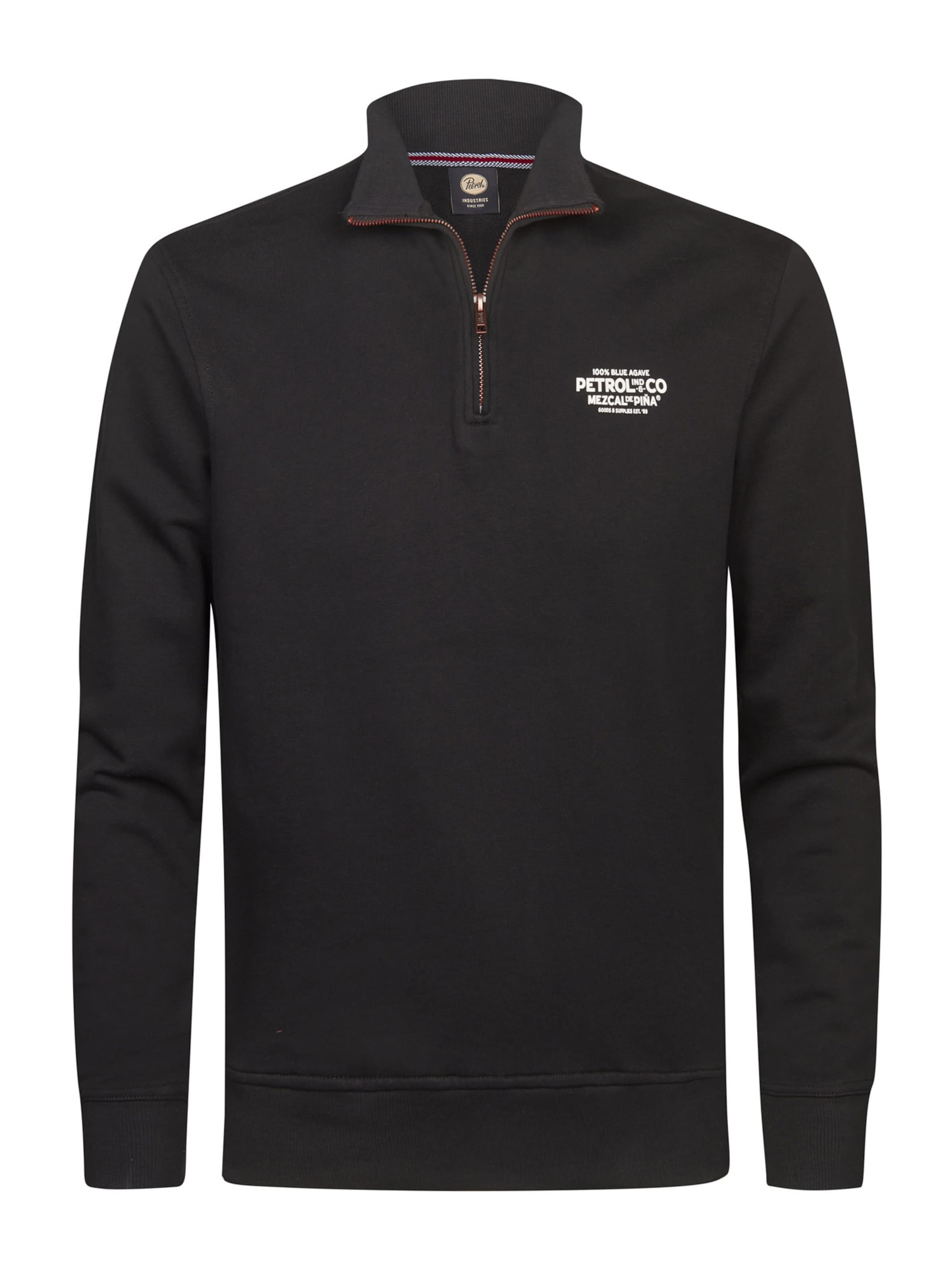 Petrol Industries Свитшот в Черный: спереди