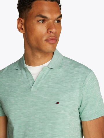 TOMMY HILFIGER - Camiseta en verde
