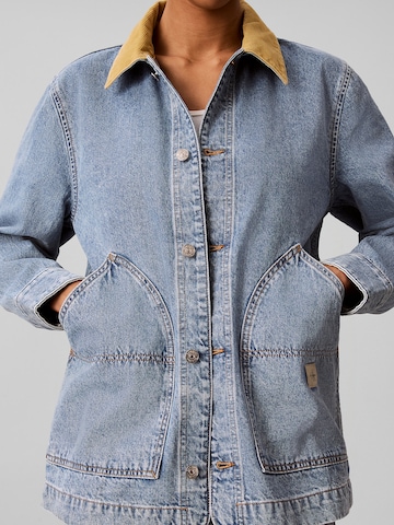 Calvin Klein Jeans Tussenjas in Blauw