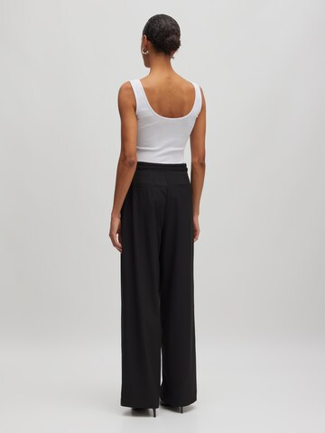 EDITED Regular Pants 'Elna' in Black