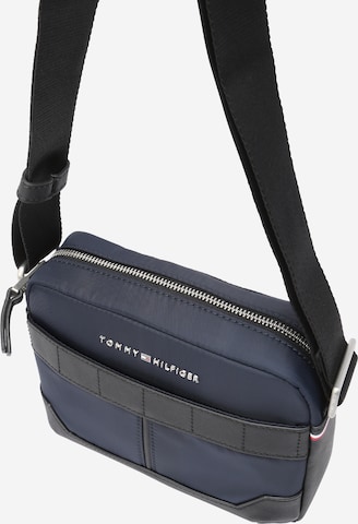 TOMMY HILFIGER - Bolso de hombro en azul: frente