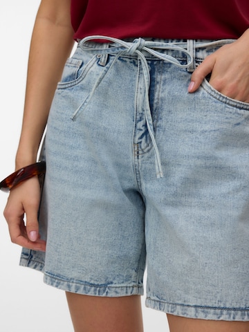 VERO MODA Regular Jeans 'Wien' in Blauw