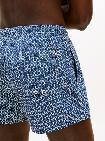 TOMMY HILFIGER Badeshorts 'Essential' in Blau