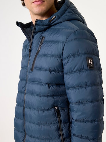 GARCIA Between-Season Jacket in Blue