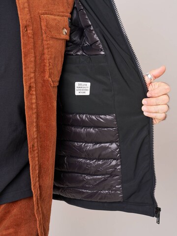 Deeluxe Winterjacke‌‌‌‌ in Schwarz