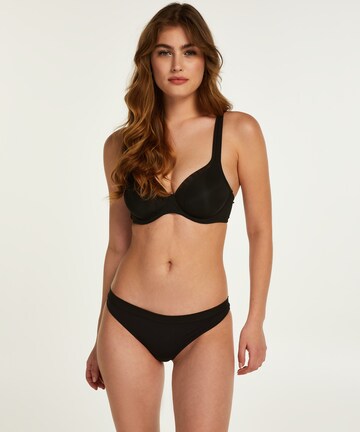 Hunkemöller Thong in Black
