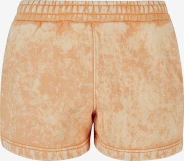 Urban Classics Regular Shorts in Orange: predná strana