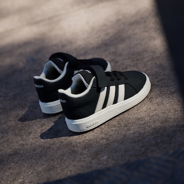 ADIDAS SPORTSWEAR Superge 'Grand Court 2.0' | črna barva