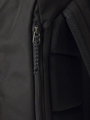 COLUMBIA Spordiseljakott 'Landroamer™', värv must