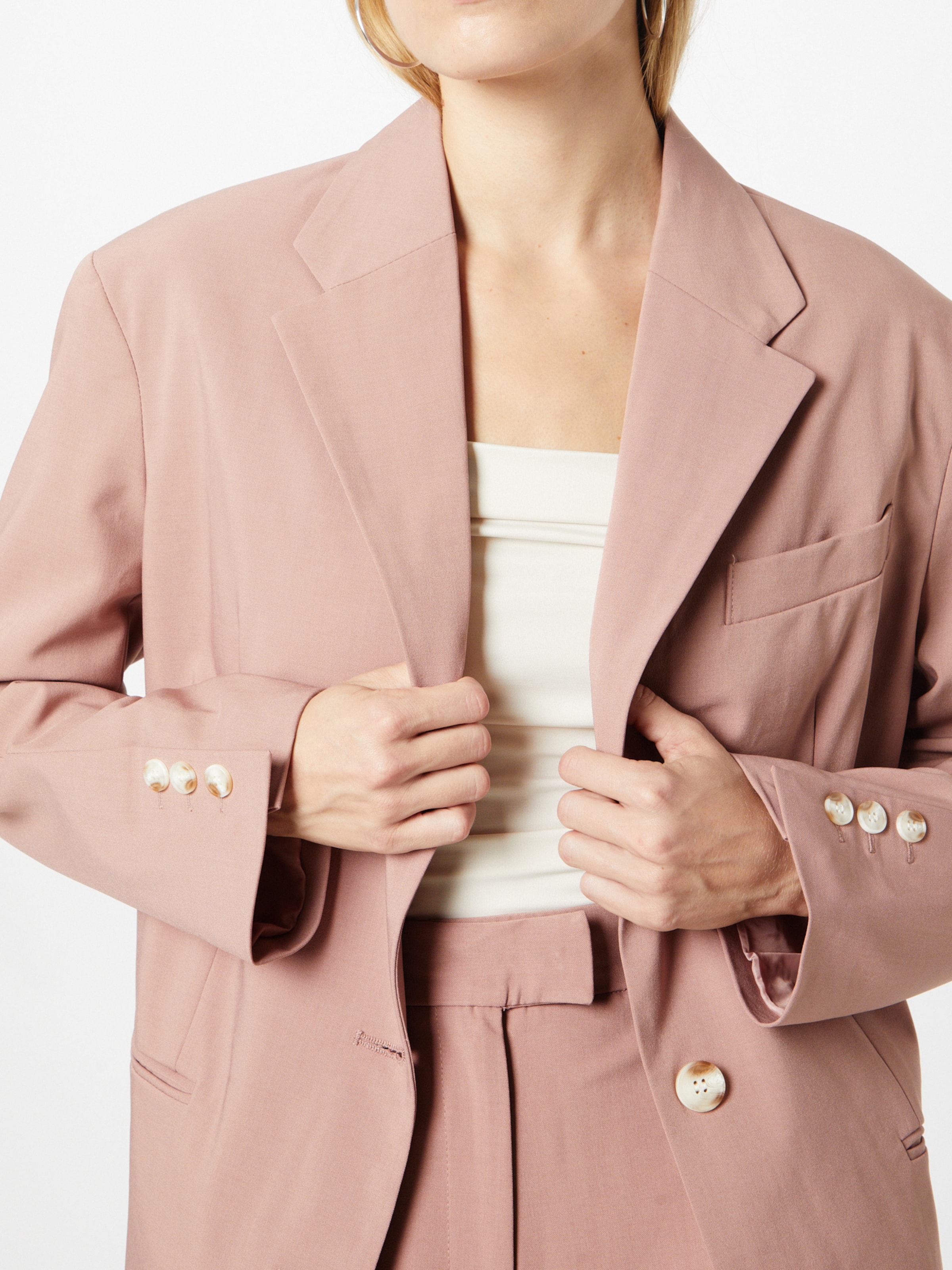 Blazer Powder 10