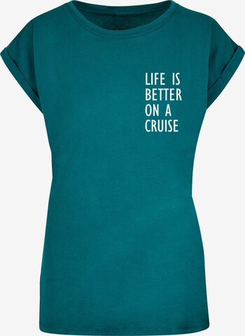 Merchcode T-Shirt 'Life Is Better' in Blau: predná strana