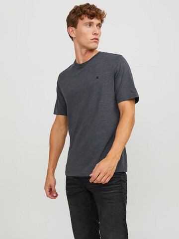 Maglietta 'JJEPaulos' di JACK & JONES in grigio: frontale
