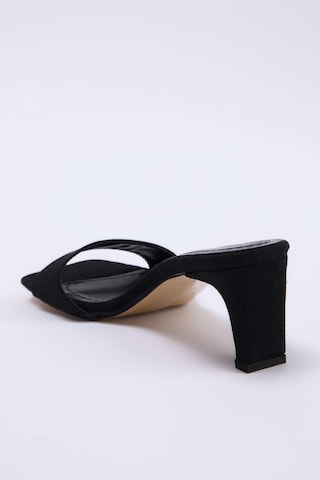 Trendyol Pumps in Black