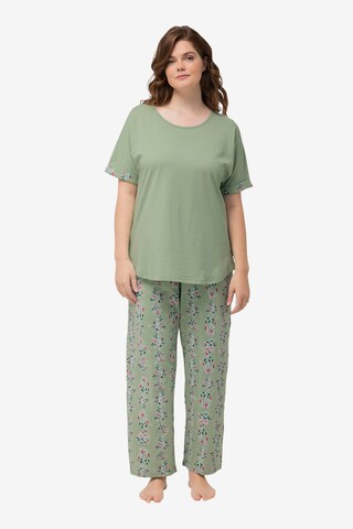 Ulla Popken Pyjama in Groen: voorkant