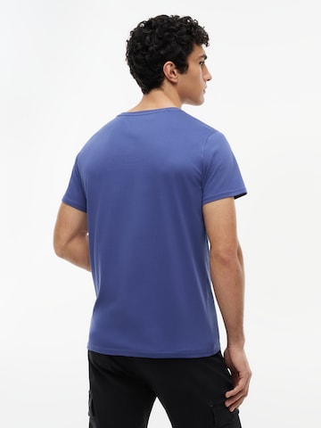 Tommy Jeans Тениска в синьо