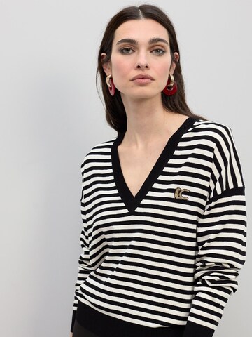 Pullover di Lola Casademunt in nero: frontale