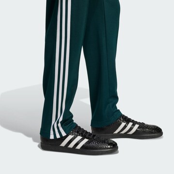 ADIDAS ORIGINALS Обычный Штаны 'Adicolor Classics Beckenbauer' в Зеленый