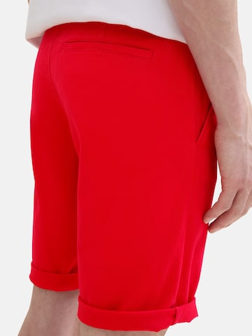 Coupe slim Pantalon chino TOM TAILOR en rouge