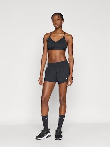 NIKE - regular Pantalón deportivo 'ONE' en negro