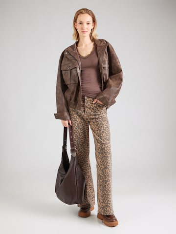 Top 'PCBARBERA' di PIECES in marrone
