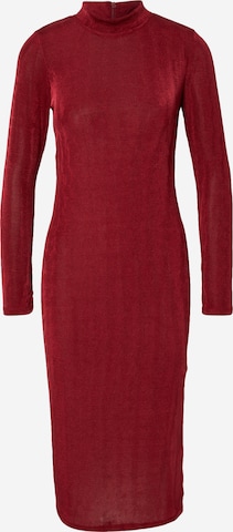 Closet London Dress in Red: front