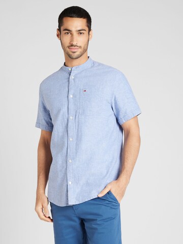 Tommy Jeans - Ajuste regular Camisa 'MAO' en azul: frente