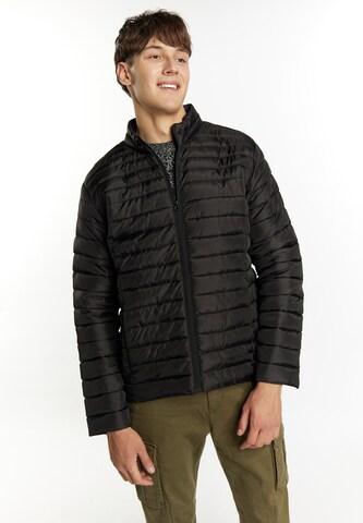 MO Between-Season Jacket in Black: front