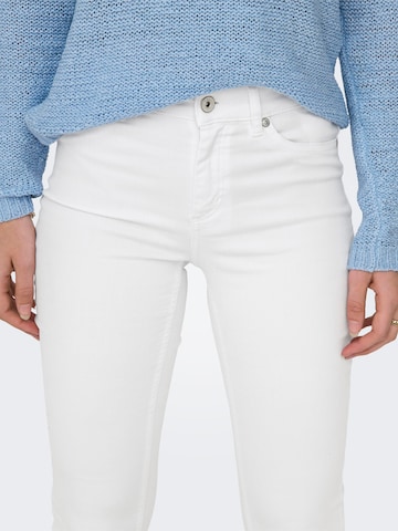 ONLY Regular Jeans 'Blush' in Weiß