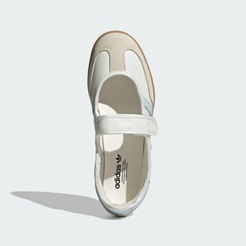 Ballerina con cinturino 'Samba' di ADIDAS ORIGINALS in bianco