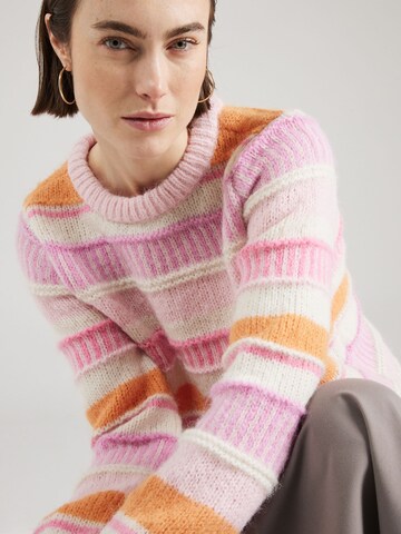 VERO MODA Sweater 'New Embrace' in Pink