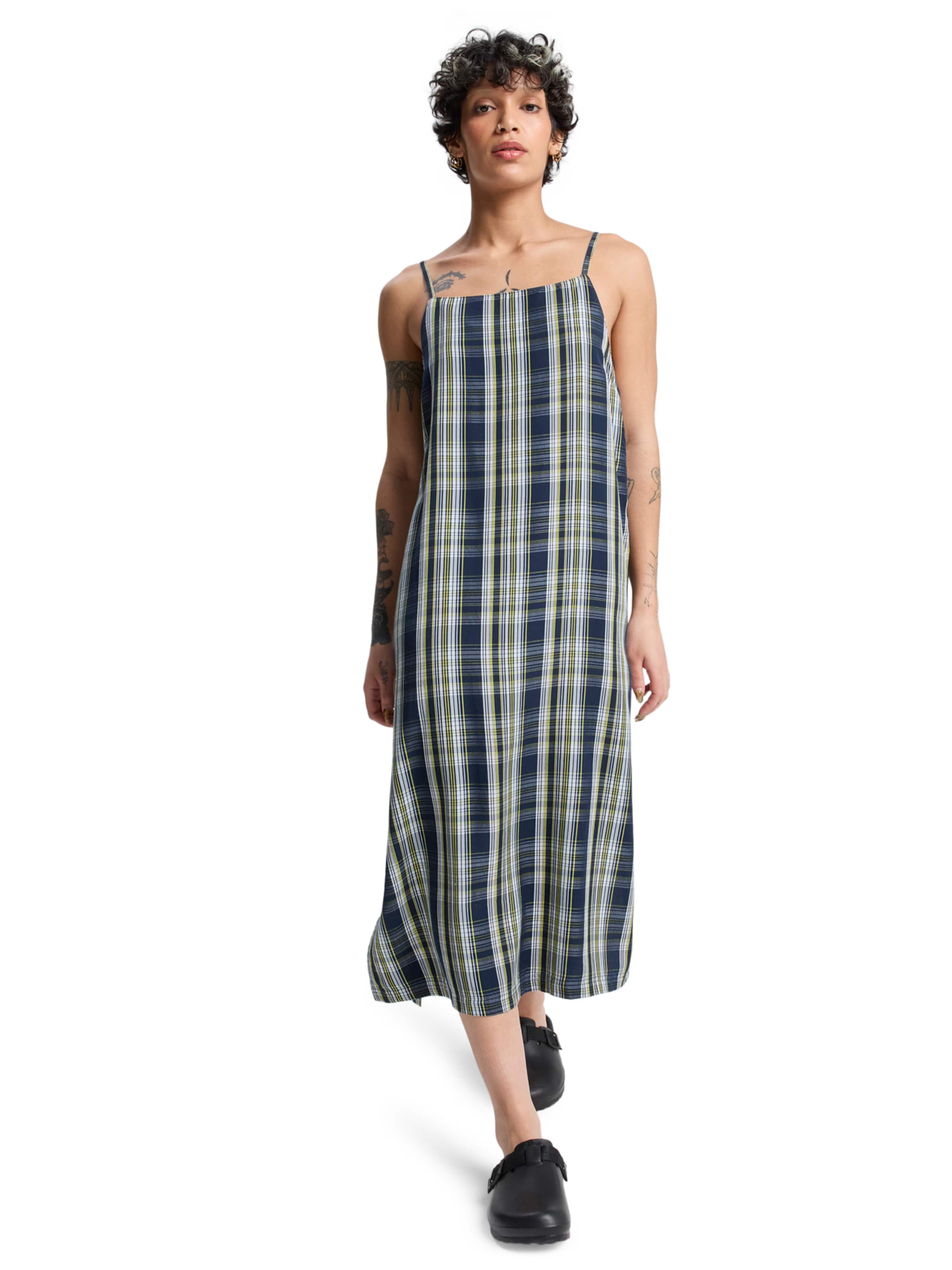 QUIKSILVER Kleid in Blau: Vorderseite