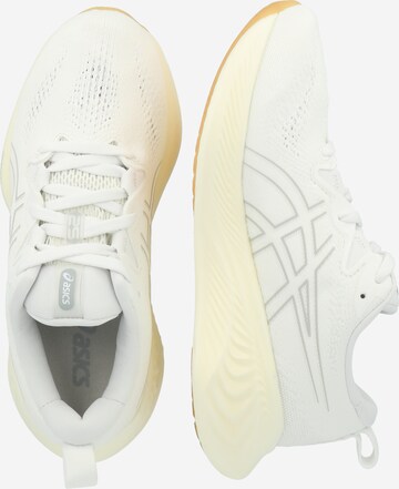 Chaussure de course 'Gel-Cumulus 25' ASICS en blanc