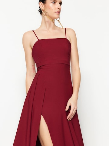 Trendyol Kleid in Lila