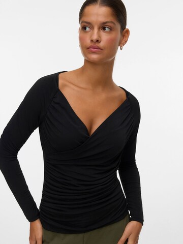 VERO MODA Blouse 'AWSOPHIA' in Black: front