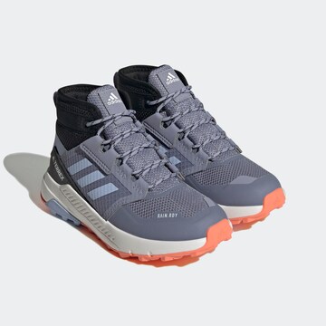 ADIDAS TERREX - Botas 'Trailmaker' em roxo