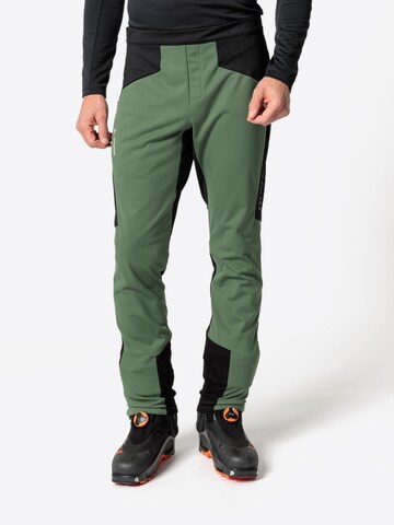 VAUDE Regular Outdoor Pants 'Larice Core' in Green: front