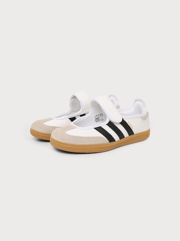 ADIDAS ORIGINALS Balerinke 'Samba' | bela barva