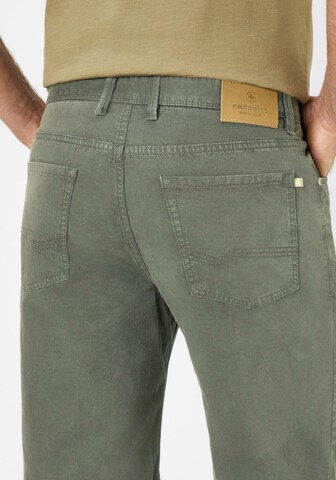 REDPOINT Regular Pants in Green