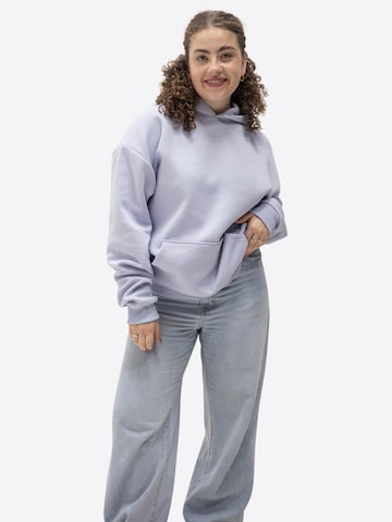 TATES Sweatshirt in Lila