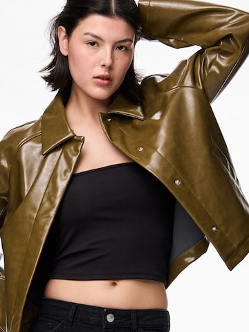 PIECES Between-season jacket 'MERRY' in Green