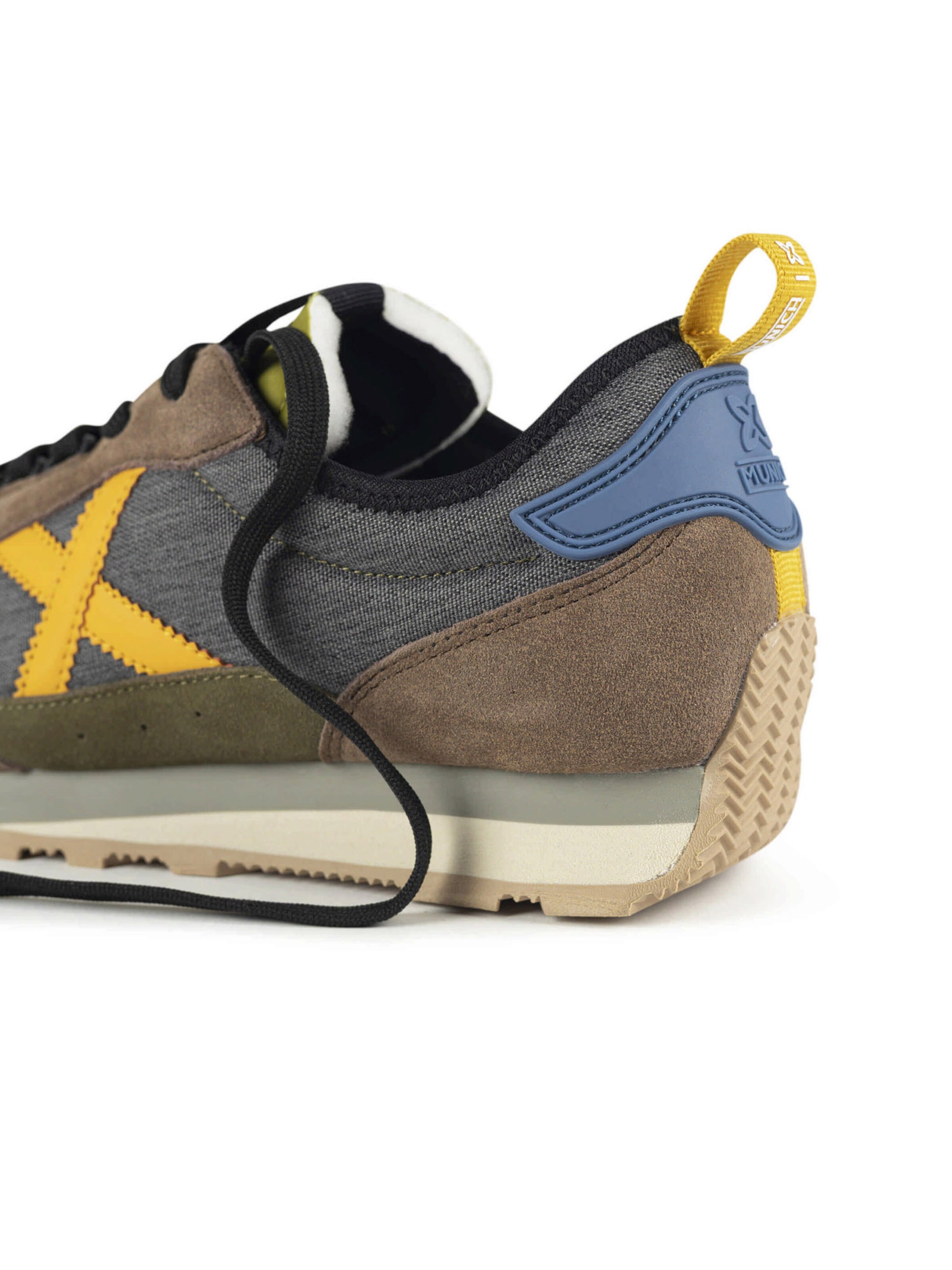 MUNICH Platform trainers 'Um' in Brown
