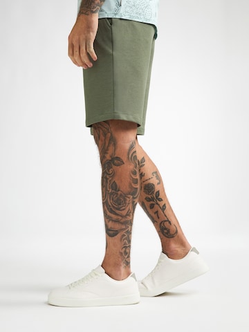 Petrol Industries - regular Pantalón chino en verde